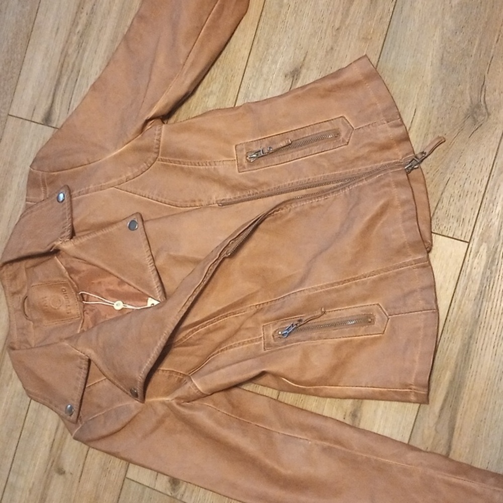 Jacket 100% polyurethane outer100% polyester